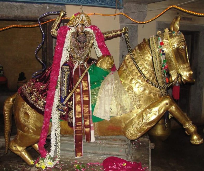 Thirumangai Alwar and Thiruvenkatamudaiyaan