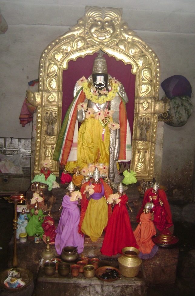 Need of Archakar at Srikakulam Sri VaradarajaSwamy Temple