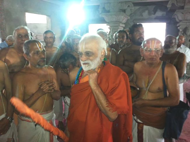 Sri Parakala Jeeyar Vijayam To Hyderabad Sri Lakshmi Narasimha Swamy Temple