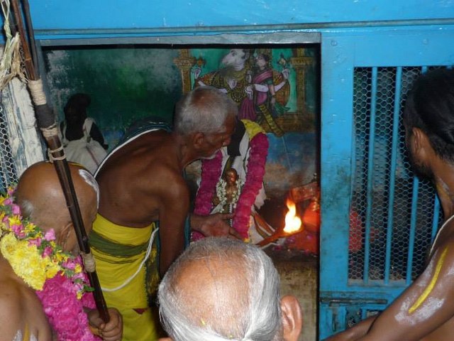 HH Srimushnam Andavan Mangalasasanam At Vazhuthur Varadharaja Perumal Temple
