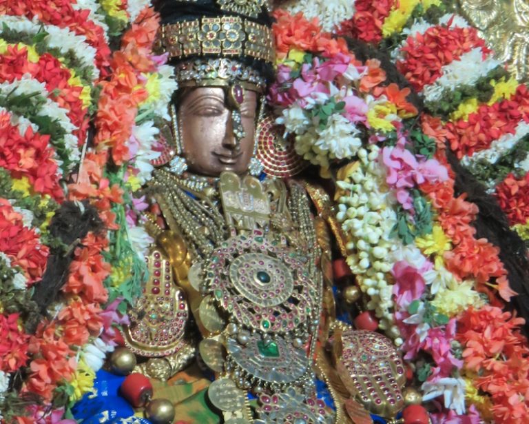 Kanchi Sri Perundhevi Thayar Hevilambi Varush Thai Maasa Sukravara Purappadu