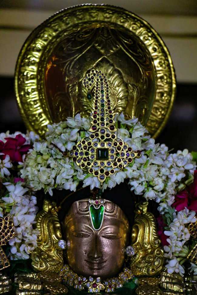 Thirunangur Sri VanPurushothama Perumal Temple Hevilambi Panguni Brahmotsavam: Day 7 and 8