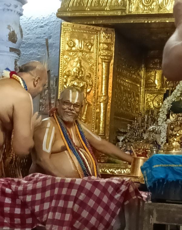 Poundareekapuram Andavan visits Ahobila Mutt, Srirangam